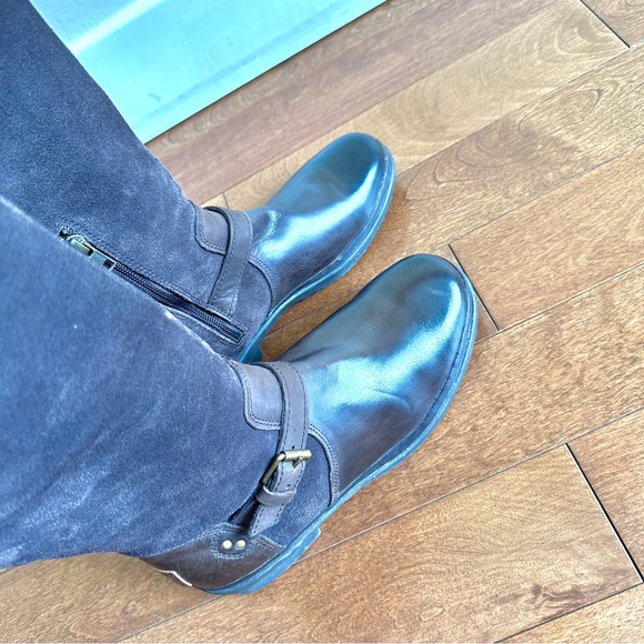 UGG Australia Dark Brown Boots with buckles, size 8.5 waterproof - Picture 6 of 16